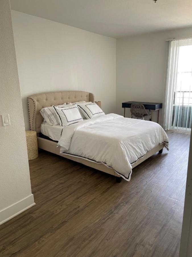 Villa Marina: Modern Gated Condo with Dual Master Suites Los Angeles Exterior photo